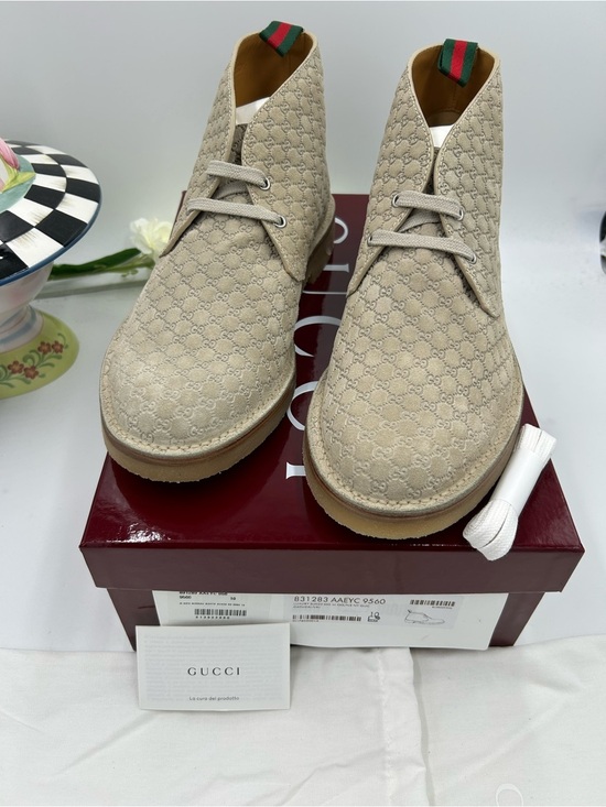 Men\'s Gucci, GG embossed desert boots size 10 made in Italy main image 11